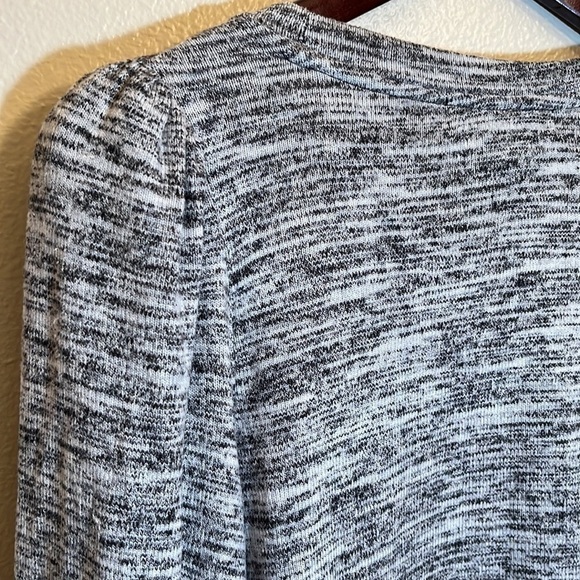 NWT Adyson Parker Gray Sweater Size Large - Picture 8 of 13